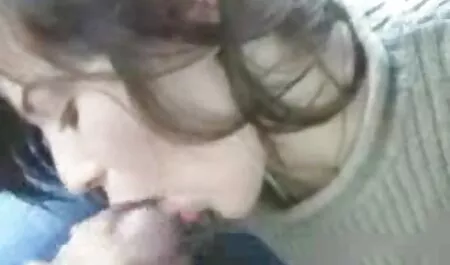 من یک گیف سکسی کانال تلگرام جفت زانو سکسی دارم که شما را در دستورالعمل های دست زدن گمراه می کند